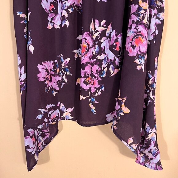 TORRID Plus Strappy Swing Tank Sharkbite Floral Cami - Picture 4 of 8